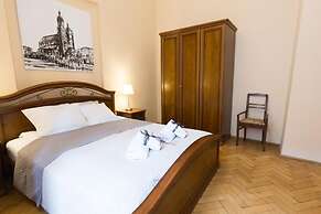 Roman Apartments