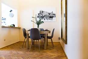 Roman Apartments