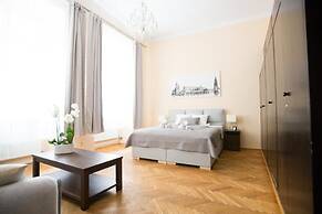Roman Apartments