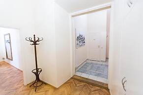 Roman Apartments