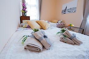Roman Apartments