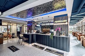 Metro Hotel Phahonyothin 35
