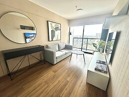 Modern 1BR on J Prado Board San Isidro