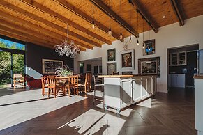 Acorn Guest House