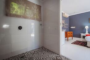Acorn Guest House