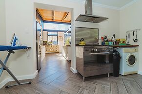 Acorn Guest House