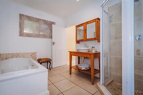Acorn Guest House