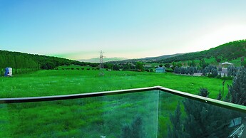 Lina Garden Hotel