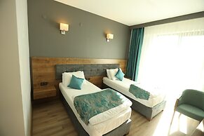 Lina Garden Hotel