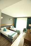 Lina Garden Hotel