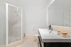 Luxury East Perth - Sleeps 2 - Superior Wifi