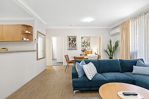 2bdr East Perth Getaway