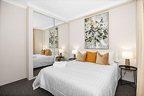 2bdr East Perth Getaway
