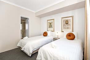 2bdr East Perth Getaway