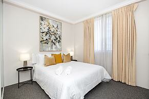 2bdr East Perth Getaway