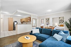 2bdr East Perth Getaway