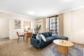 2bdr East Perth Getaway