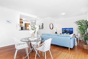 Modern 2BR Pool Gym Parking