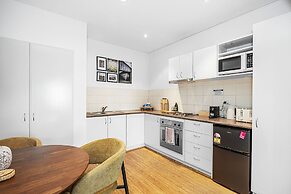 Newly Renovated 1bdr in the CBD