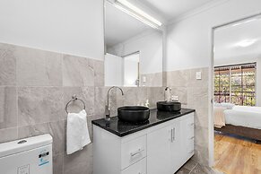 3bdr Sauna Pool Gym Parking