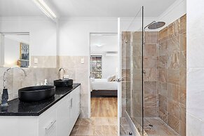 3bdr Sauna Pool Gym Parking