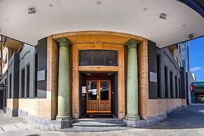 Spacious 1bdr Fast Wi-fi Near RAC Arena