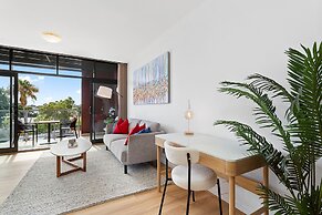 1bdr Parking on Beaufort Street