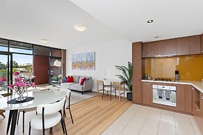 1bdr Parking on Beaufort Street