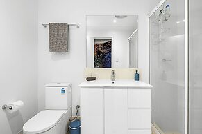 Bespoke East Perth - Sleeps 2 - Superior Wifi