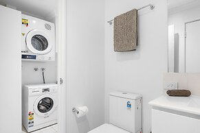 Bespoke East Perth - Sleeps 2 - Superior Wifi