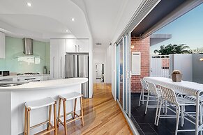 Designer Luxury 3brd - Epic Views - South Perth