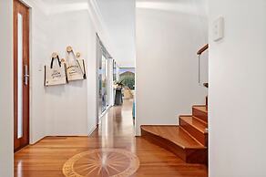 Designer Luxury 3brd - Epic Views - South Perth
