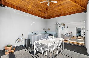 Designer Luxury 3brd - Epic Views - South Perth