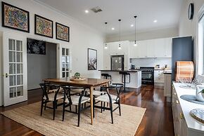 Hyde Seek Parkside Family Stay