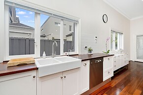 Hyde Seek Parkside Family Stay