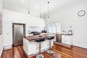 Hyde Seek Parkside Family Stay