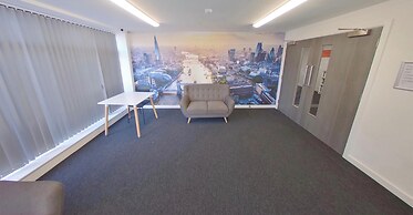 CovStays - Signature House - Modern City Studios