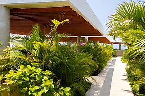 808 Martinique