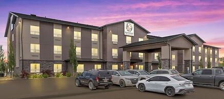 Duvernay Inn & Suites