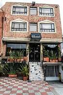 HOTEL FENIX REAL