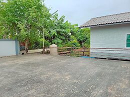 Coco and Canal HomeStory