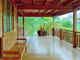 Coco and Canal HomeStory