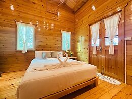 Coco and Canal HomeStory