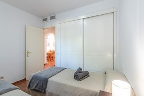 Golfside Apartment in Isla Canela
