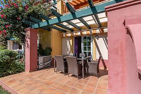 Golfside Apartment in Isla Canela