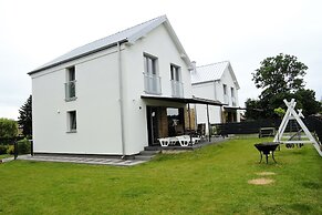 Comfortable Holiday Home for 10 People
