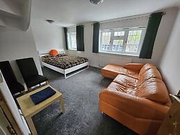 Standard Single Room - Shared