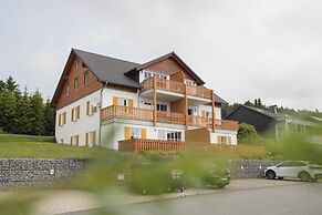 Ferienwohnung mit Aussicht, Neuastenberg