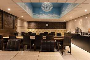 3S HOTEL DONGTAN - BUSINESS