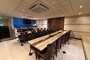 3S HOTEL DONGTAN - BUSINESS